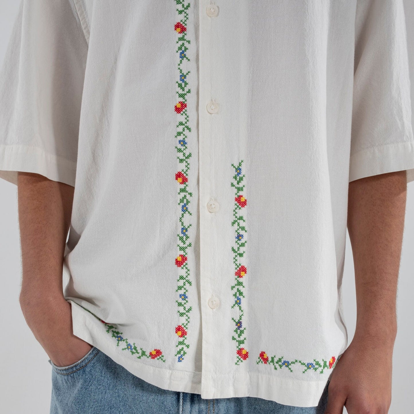 Goodies Sportive Chardonnay Flower Shirt White