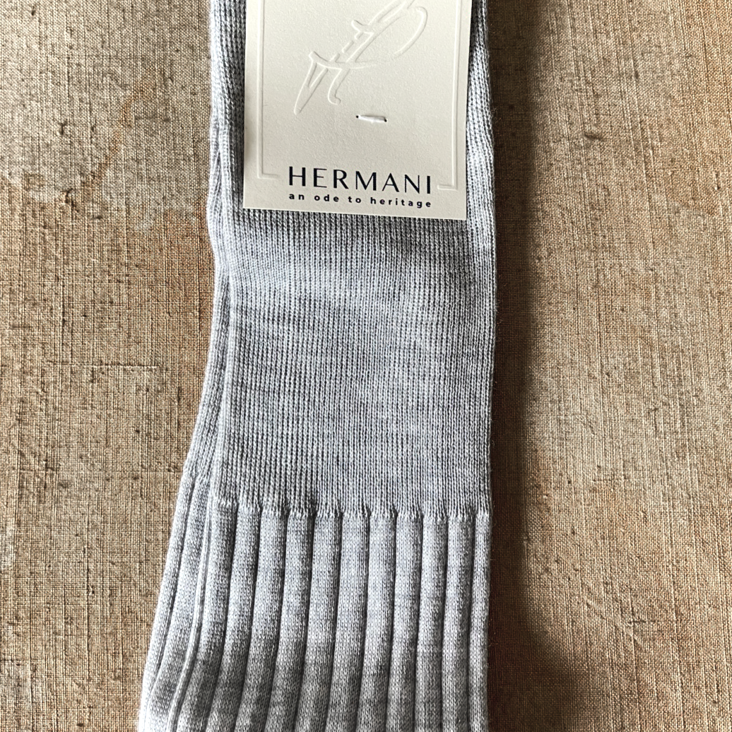 Hermani Cashmere-Silk Knee High Grigio
