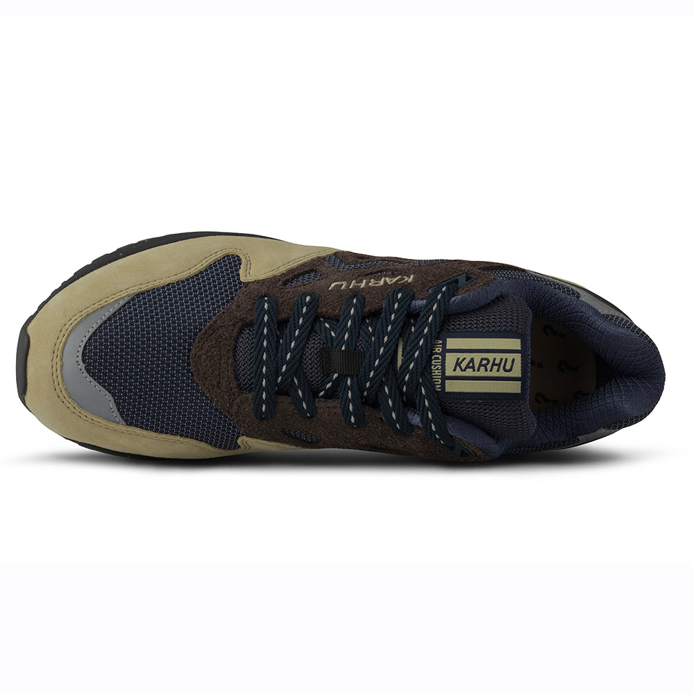 Karhu Legacy 96 Pale Olive Green / Chocolate Torte