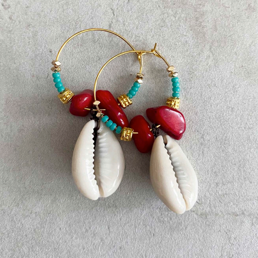 Blythe-B Cowrie Shell Mixed with Red Coral 25mm Gold Plated Hoop