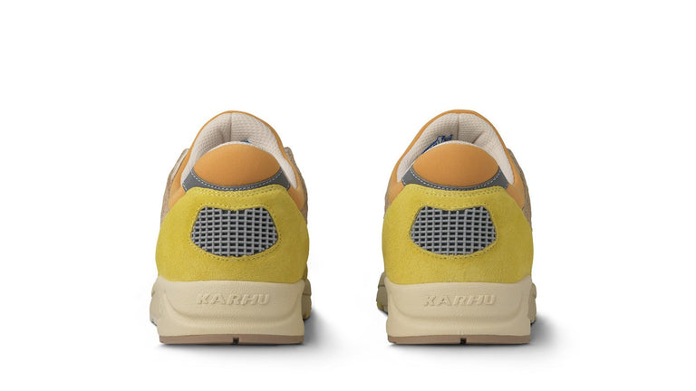 Karhu Aria 95 Cream Gold / Warm Taupe