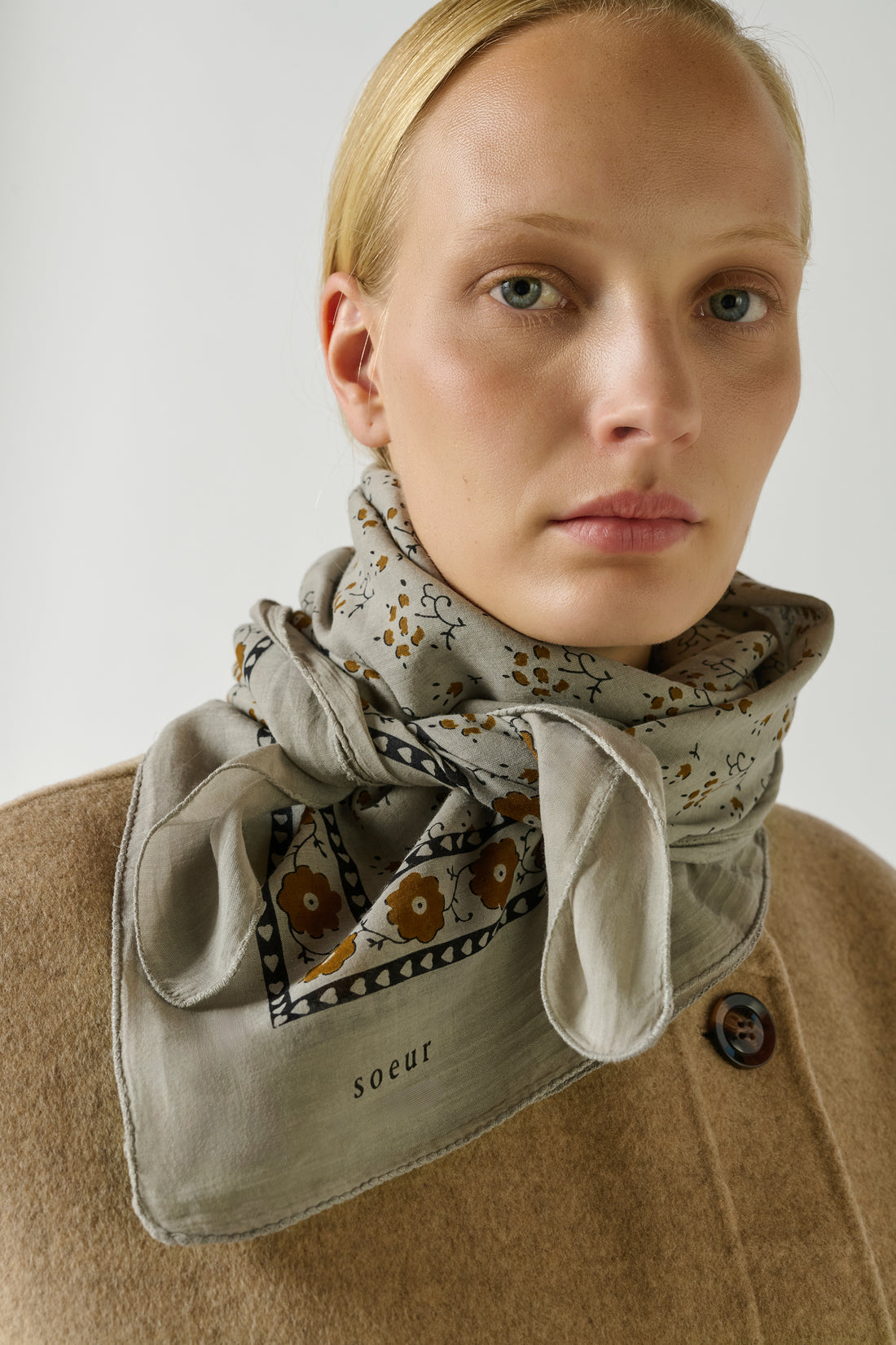 Soeur Classic Cotton Scarf Brown