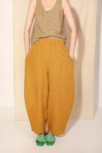 Load image into Gallery viewer, L.F.Markey Basic Linen Trouser Dijon
