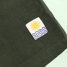 Load image into Gallery viewer, L.F.Markey Basic Linen Shorts Hunter Green
