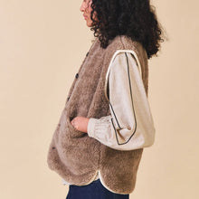 Load image into Gallery viewer, Sideline Tilda Vest Mink
