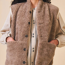 Load image into Gallery viewer, Sideline Tilda Vest Mink
