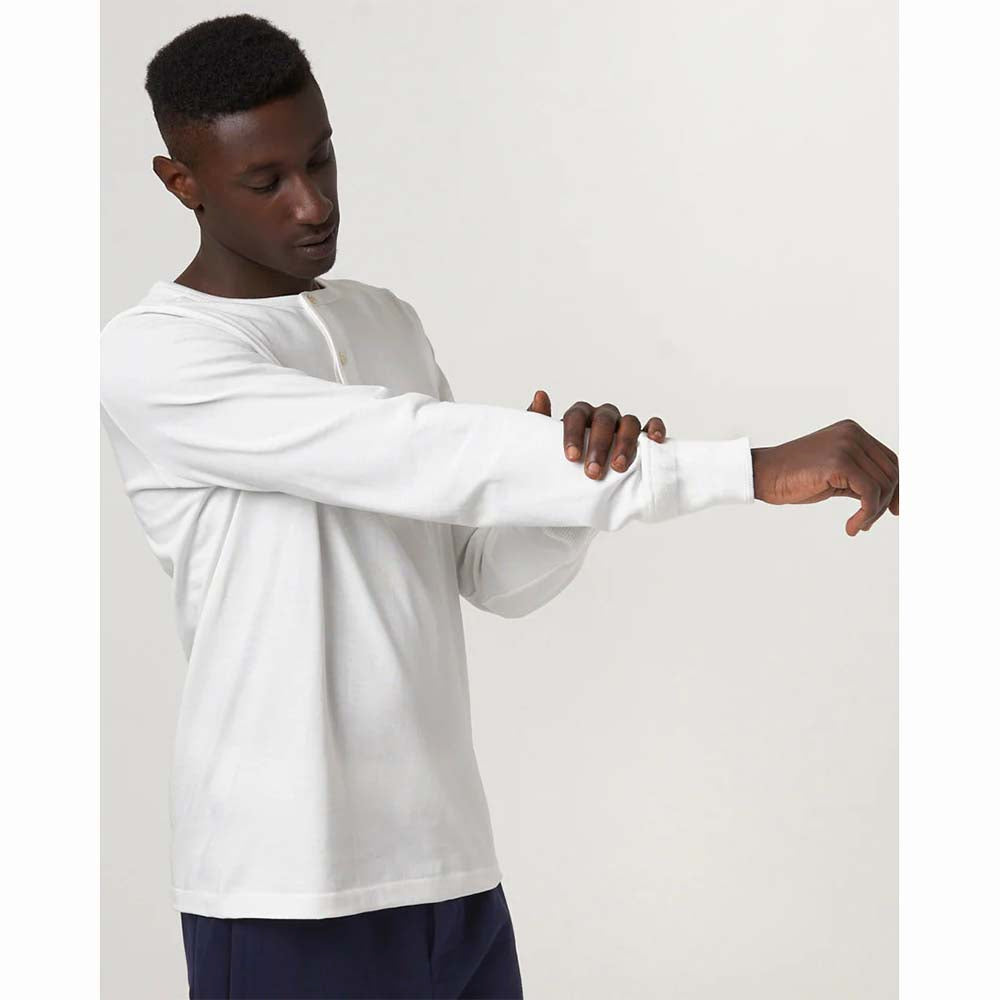 Merz b. Schwanen 206 LS Henley White