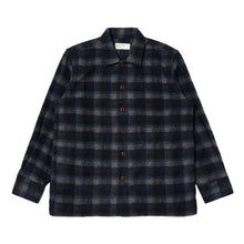 Load image into Gallery viewer, Universal Works Fatigue Shirt Navy / Black
