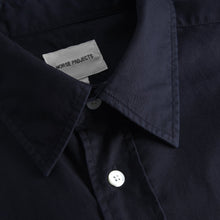 Load image into Gallery viewer, Norse Projects Algot Twill Shirt Dark Navy
