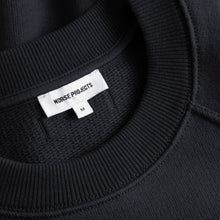 Load image into Gallery viewer, Norse Projects Tyr  Raglan Crew Dark Navy
