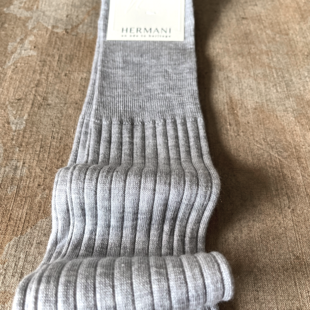 Hermani Cashmere-Silk Knee High Grigio