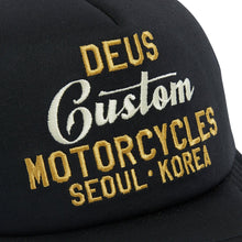 Load image into Gallery viewer, Deus Ex Machina Kamli Trucker Black
