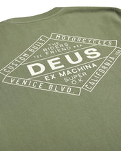 Load image into Gallery viewer, Deus Ex Machina Chatterbox Crew Lichen Green
