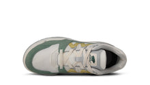 Load image into Gallery viewer, Karhu Fusion XT Iceberg Green / Dusty Yellow
