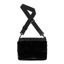 Load image into Gallery viewer, Carhartt WIP W&#39; Olney Bag Black
