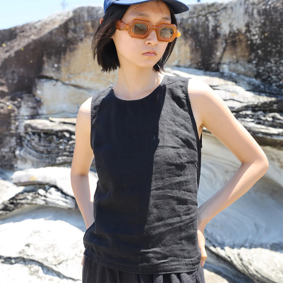 L.F.Markey Basic Linen Vest Black