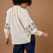 Load image into Gallery viewer, Sideline Maya Shirt Cream / Black
