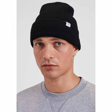 Load image into Gallery viewer, Norse Projects Norse Beanie Black
