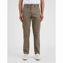 Load image into Gallery viewer, Norse Projects Standard Chino Sediment Green
