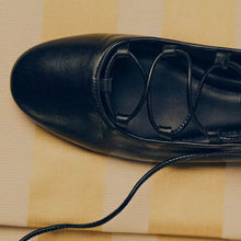 Load image into Gallery viewer, Sessun Pina B Ballerina flat Black
