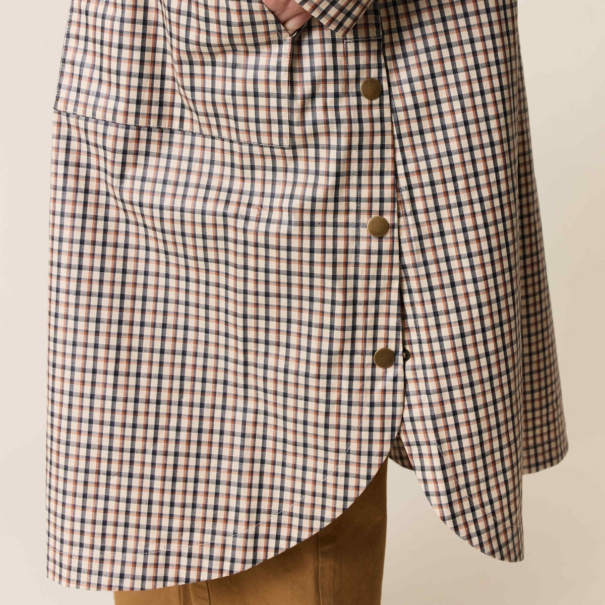 Leon & Harper Vannah Crx Poncho Ecru