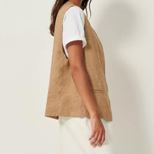 Load image into Gallery viewer, Sessun Marcello Sleeveless Jacket Alpaga
