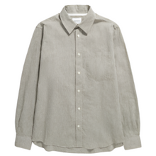 Load image into Gallery viewer, Norse Projects Algot Relaxed Cotton Linen Shirt
