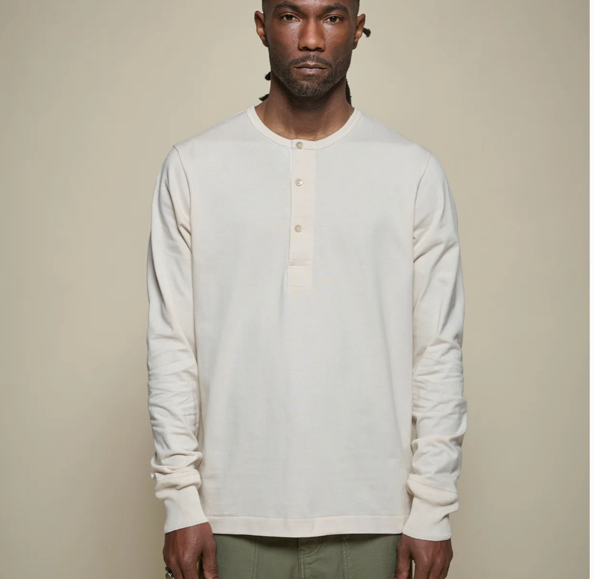 Merz b. Schwanen 2M06 LS Refined Fit Henley Nature