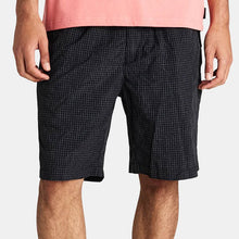 Load image into Gallery viewer, Deus Ex Machina Remi Parachute Short Black
