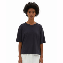 Load image into Gallery viewer, MHL W&#39; Simple T-Shirt Cotton Linen Jersey Navy
