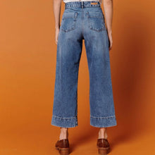 Load image into Gallery viewer, Sessun Seakey O Jeans Vintage Blue
