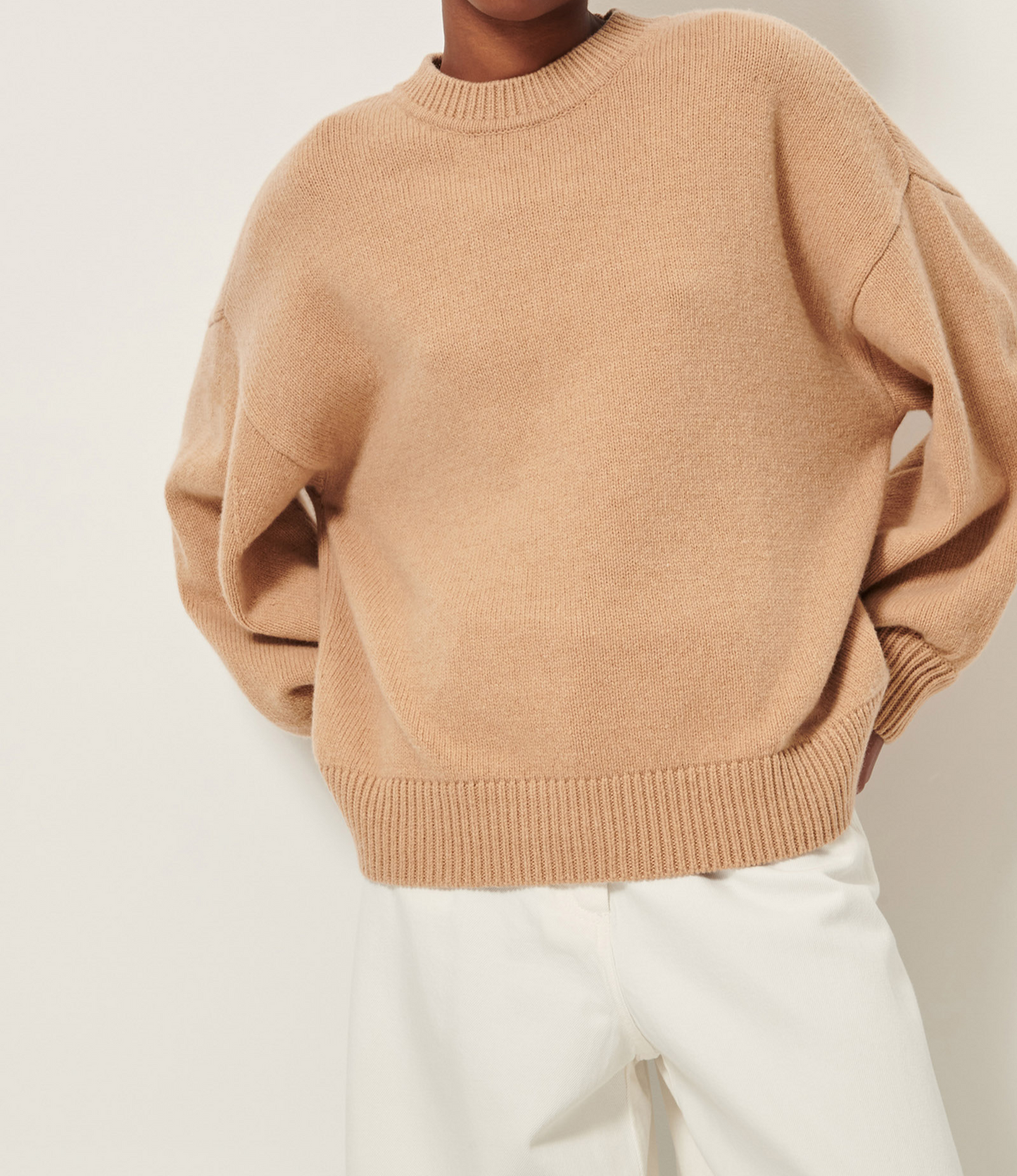 Sessun Beyeler Jumper Milk Tea