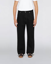 Load image into Gallery viewer, Edwin Tyrell Pant Black Rinsed
