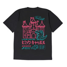 Load image into Gallery viewer, Edwin Pink Castle T-Shirt Black
